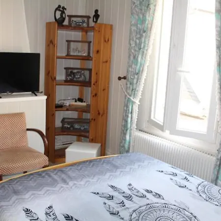 Appartement Chez Mary Et Bruno à Le Neubourg Extérieur photo